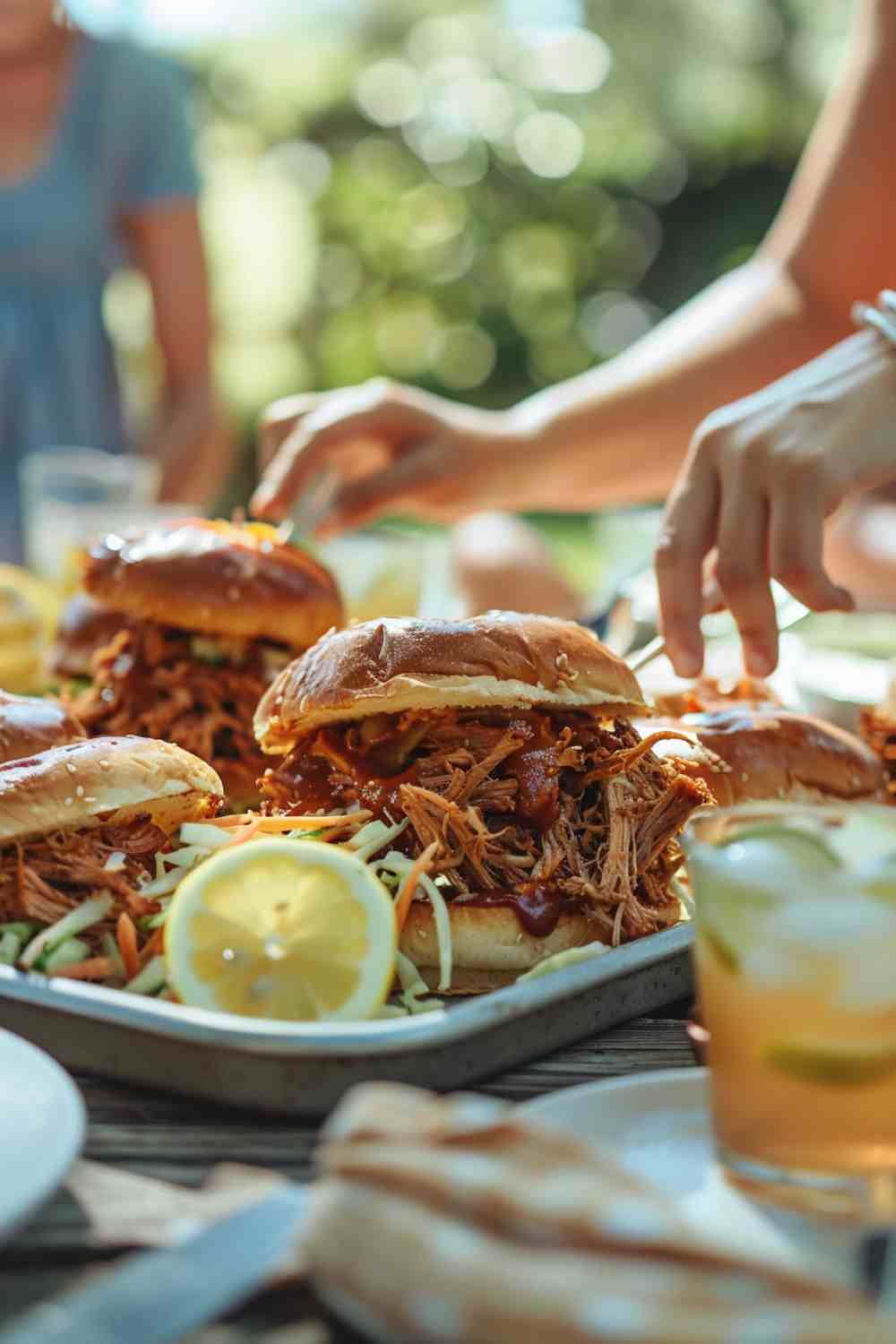 Crockpot BBQ Pulled Pork Sandwiches