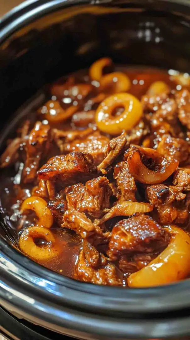 Slow Cooker Southern-Style BBQ Pulled Pork in the Crock Pot