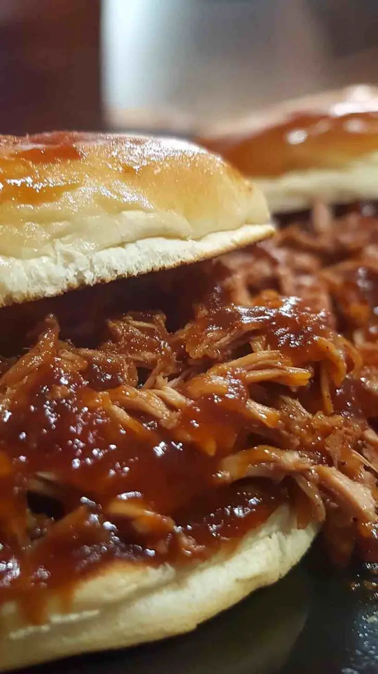 Slow Cooker Sweet and Spicy BBQ Pulled Pork Sandwiches