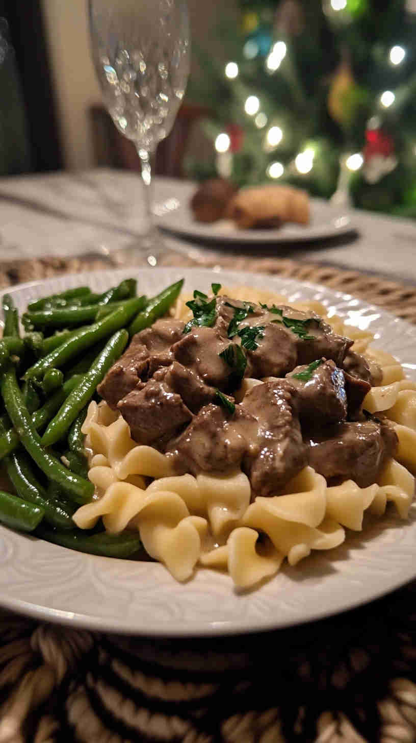 Easy Slow Cooker Beef Stroganoff